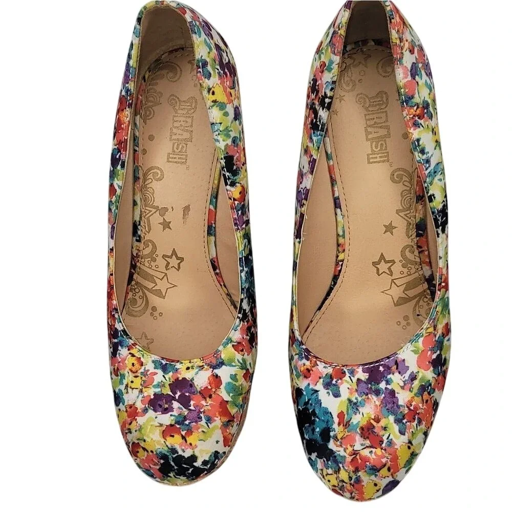 Brash Summer Wildflower Platform Closed Toe Shoes